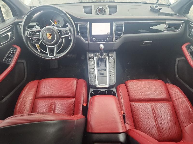 2017 PORSCHE MACAN S 8
