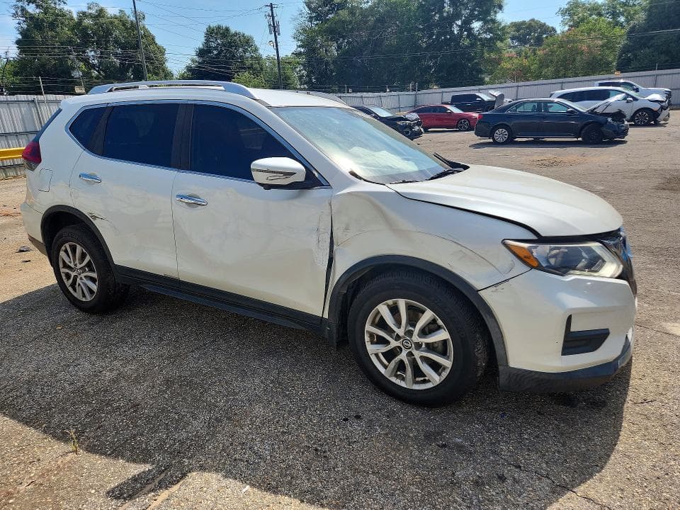 2018 NISSAN ROGUE SV 4