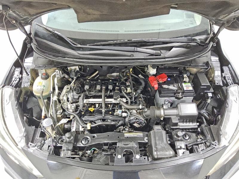 2020 NISSAN VERSA SR 11