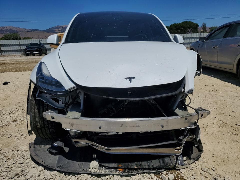 2022 TESLA MODEL Y 5