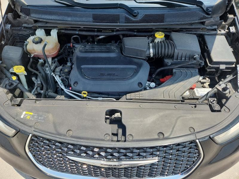 2021 CHRYSLER PACIFICA TOURING 12