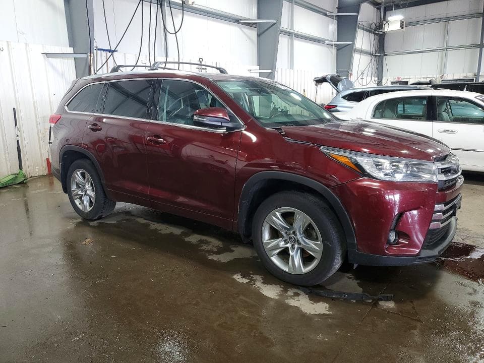 2017 TOYOTA HIGHLANDER LIMITED 4