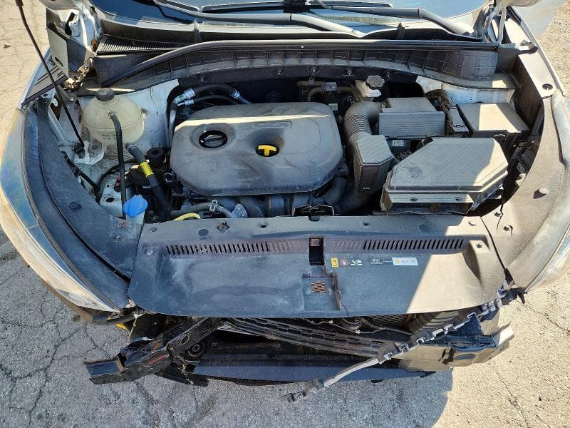 2020 HYUNDAI TUCSON SE 12