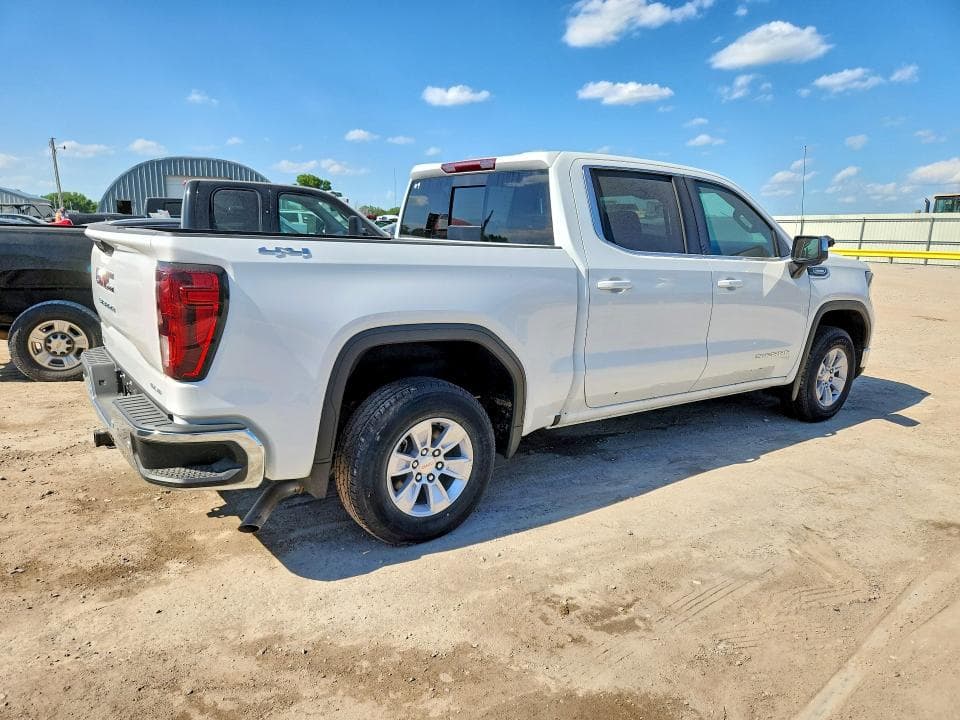 2026 GMC SIERRA K1500 SLE 3