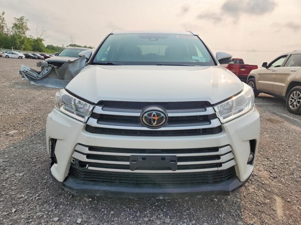 2019 TOYOTA HIGHLANDER XLE 5