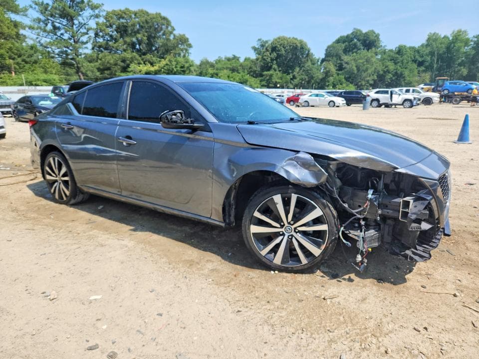 2020 NISSAN ALTIMA SR 4
