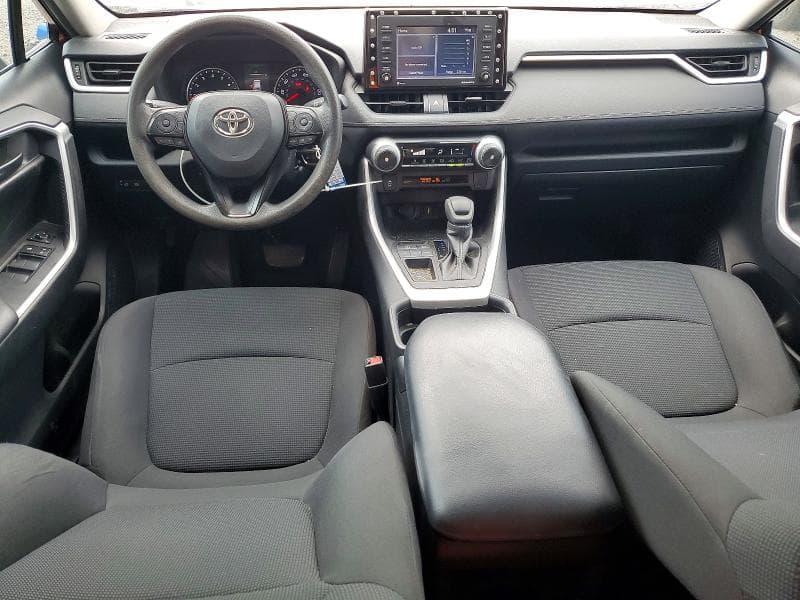 2021 TOYOTA RAV4 LE 8