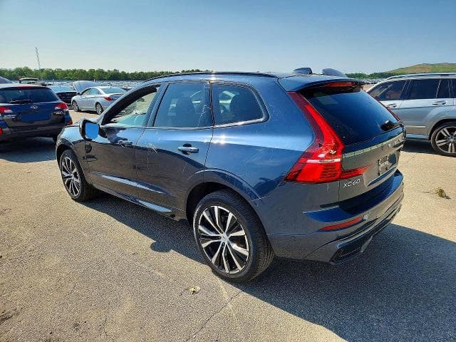2024 VOLVO XC60 PLUS 2