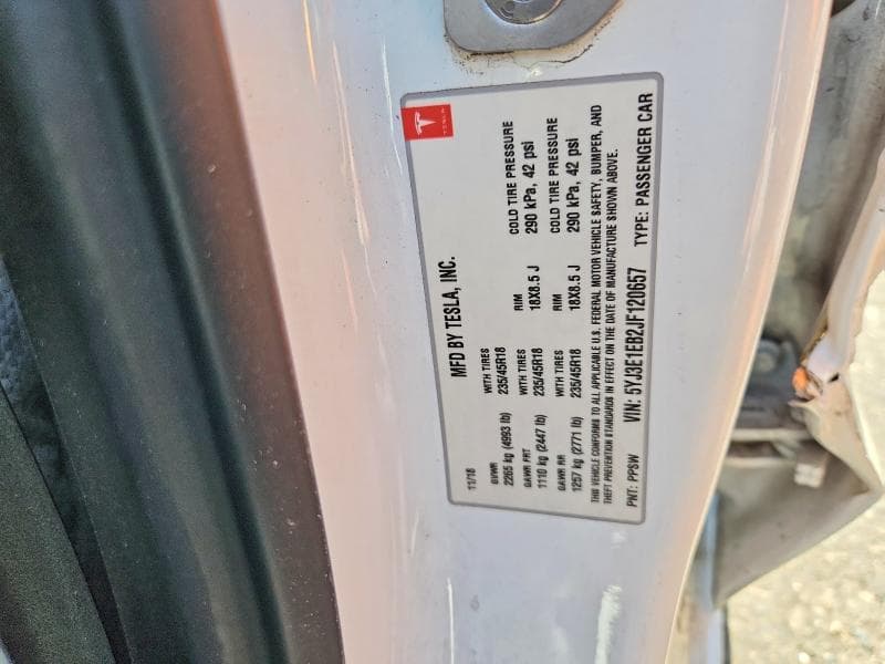 2018 TESLA MODEL 3 13