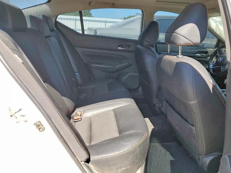 2019 NISSAN ALTIMA SR 10
