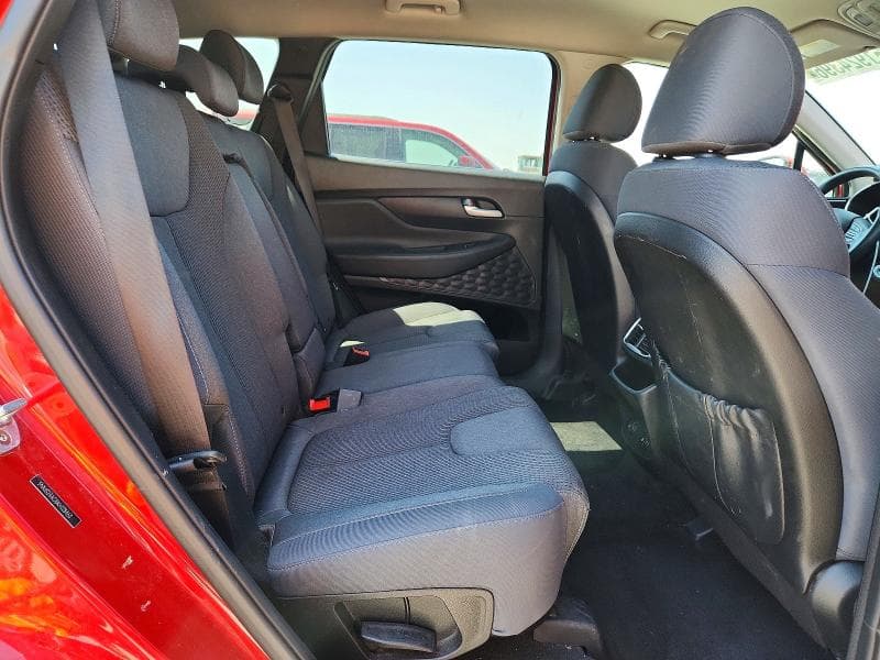 2019 HYUNDAI SANTA FE SE 11