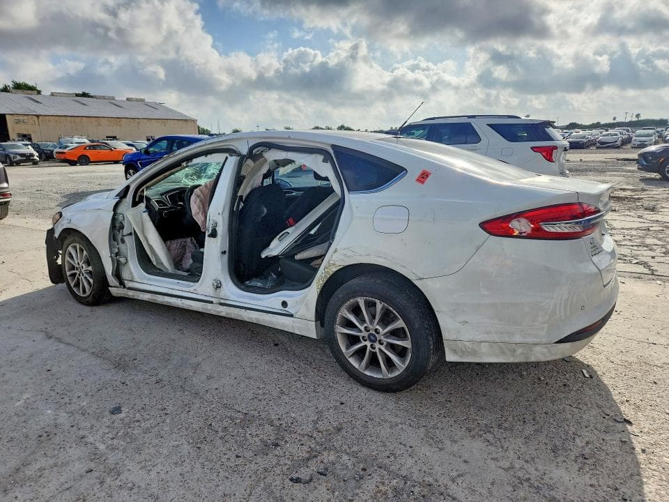 2017 FORD FUSION SE 2