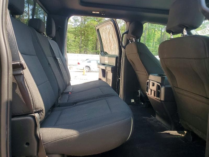 2017 FORD F150 SUPERCREW 10