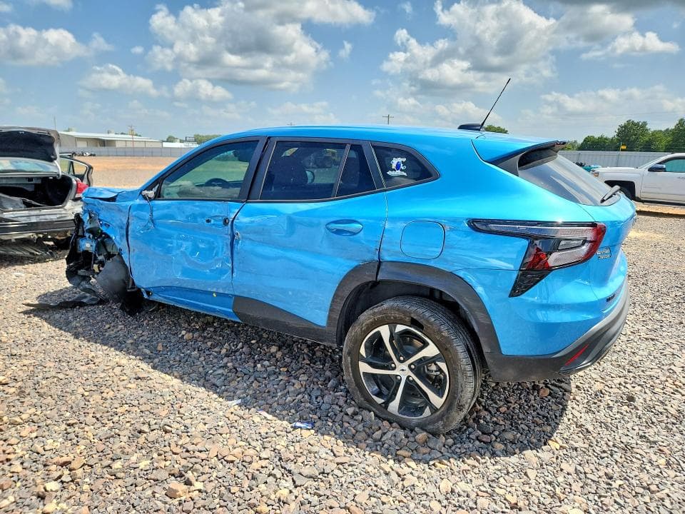 2025 CHEVROLET TRAX 1RS 2