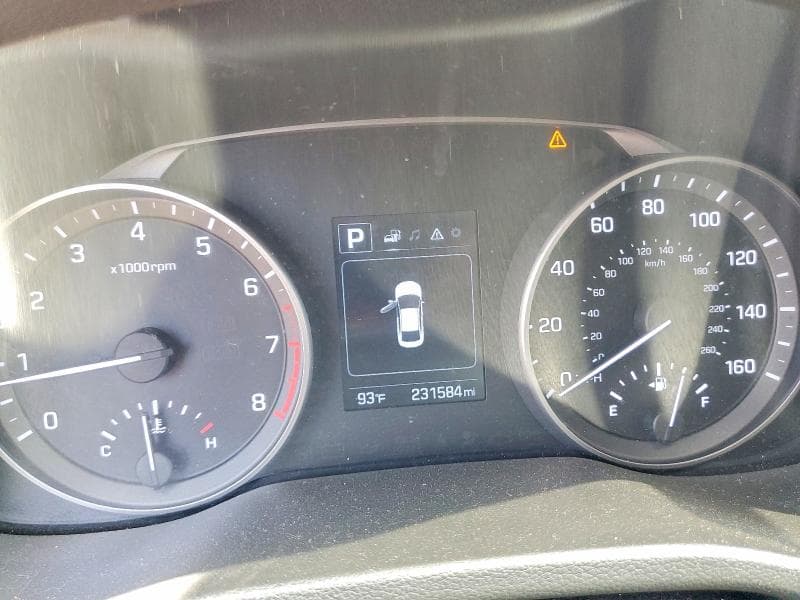 2018 HYUNDAI ELANTRA SEL 9