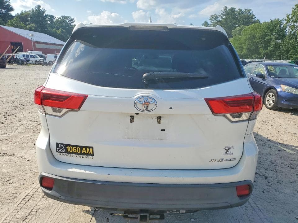 2017 TOYOTA HIGHLANDER XLE 6