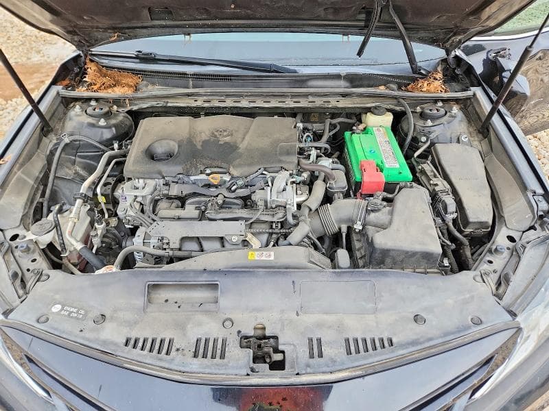 2018 TOYOTA CAMRY SE 11