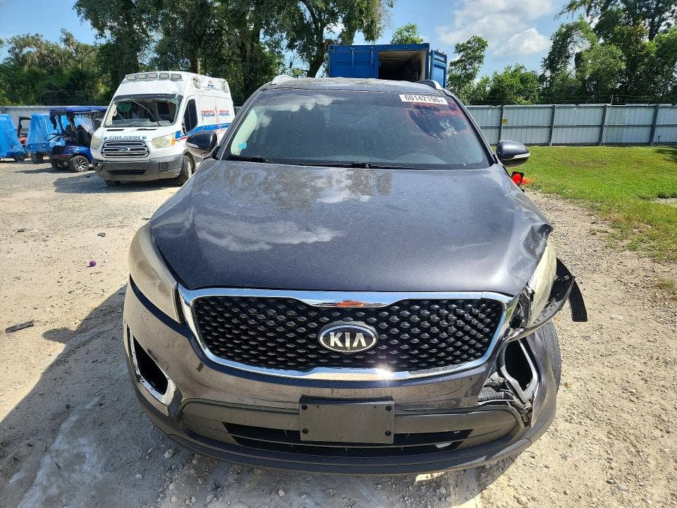 2017 KIA SORENTO LX 5
