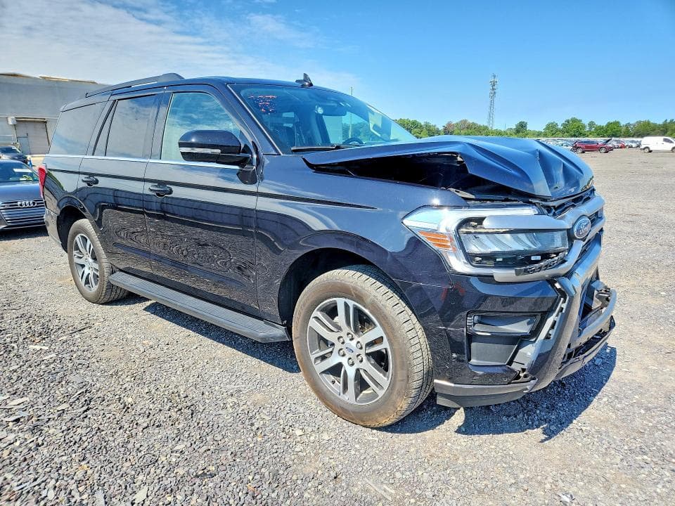 2024 FORD EXPEDITION XLT 4