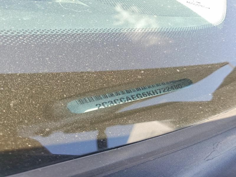 2019 CHRYSLER 300 LIMITED 12