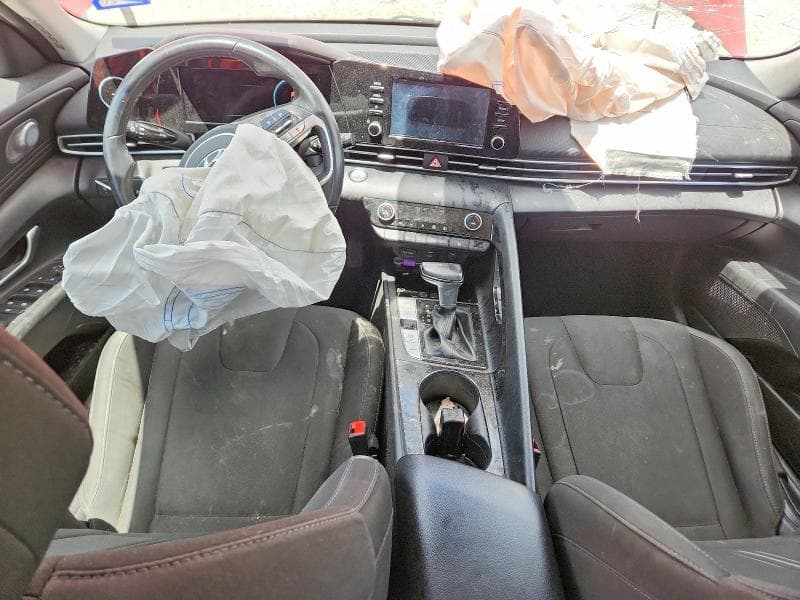 2021 HYUNDAI ELANTRA SEL 8