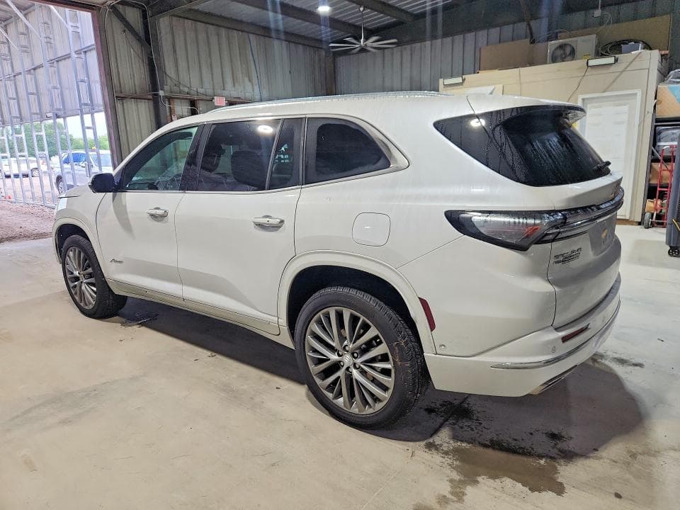 2025 BUICK ENCLAVE AVENIR 2