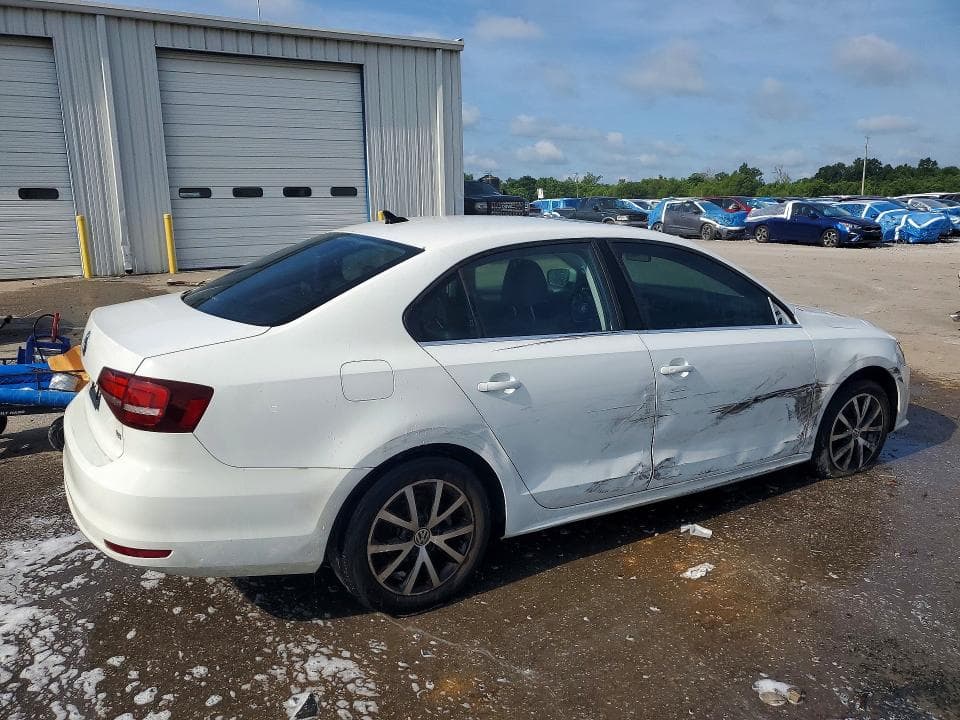 2017 VOLKSWAGEN JETTA SE 3