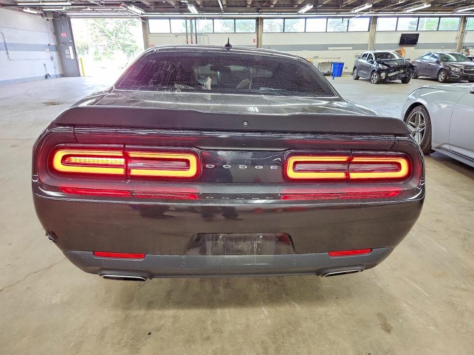 2018 DODGE CHALLENGER SXT 6