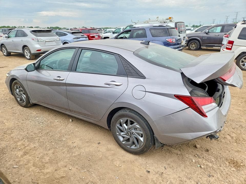 2024 HYUNDAI ELANTRA SEL 2