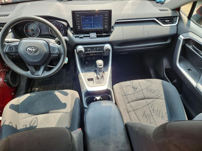 2019 TOYOTA RAV4 LE 8