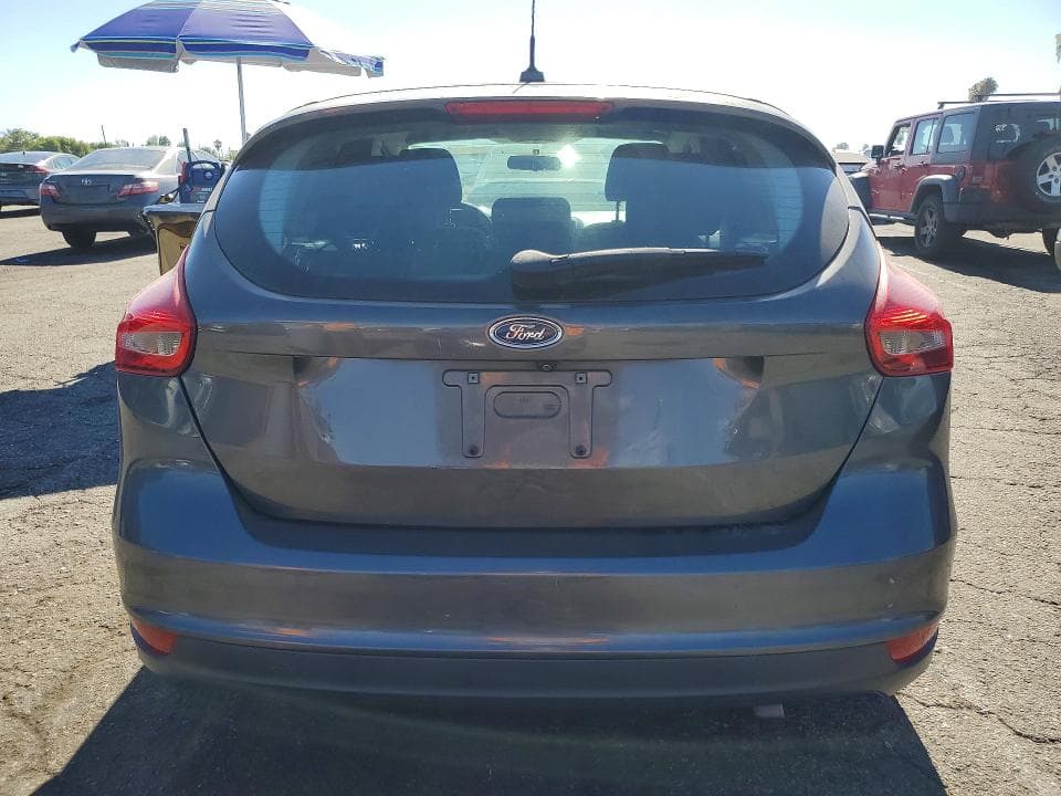 2018 FORD FOCUS SE 6
