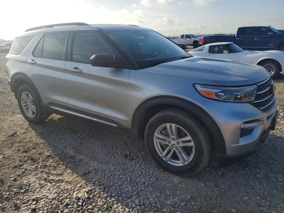 2023 FORD EXPLORER XLT 4