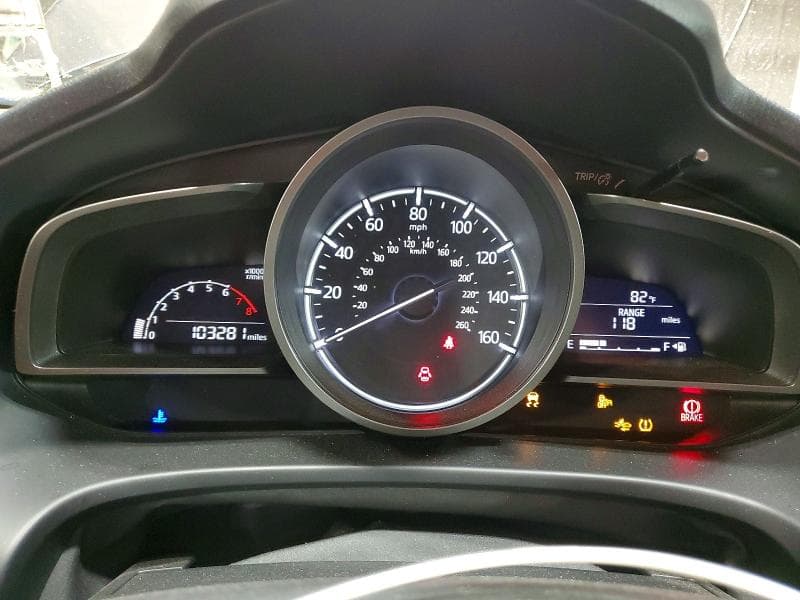 2018 MAZDA 3 TOURING 9