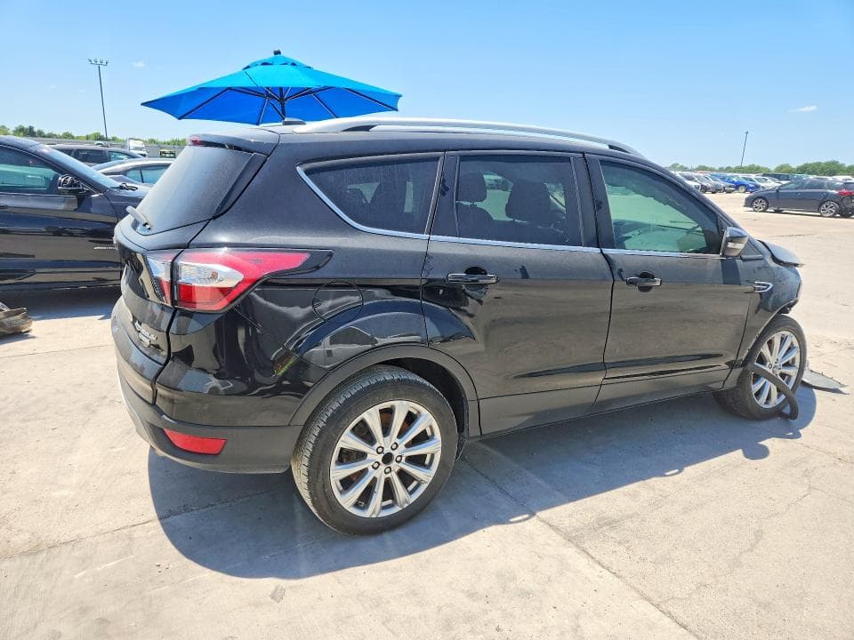 2017 FORD ESCAPE TITANIUM 3