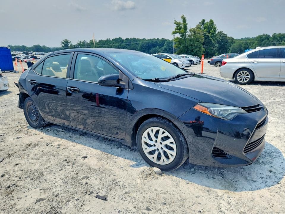 2018 TOYOTA COROLLA LE 4