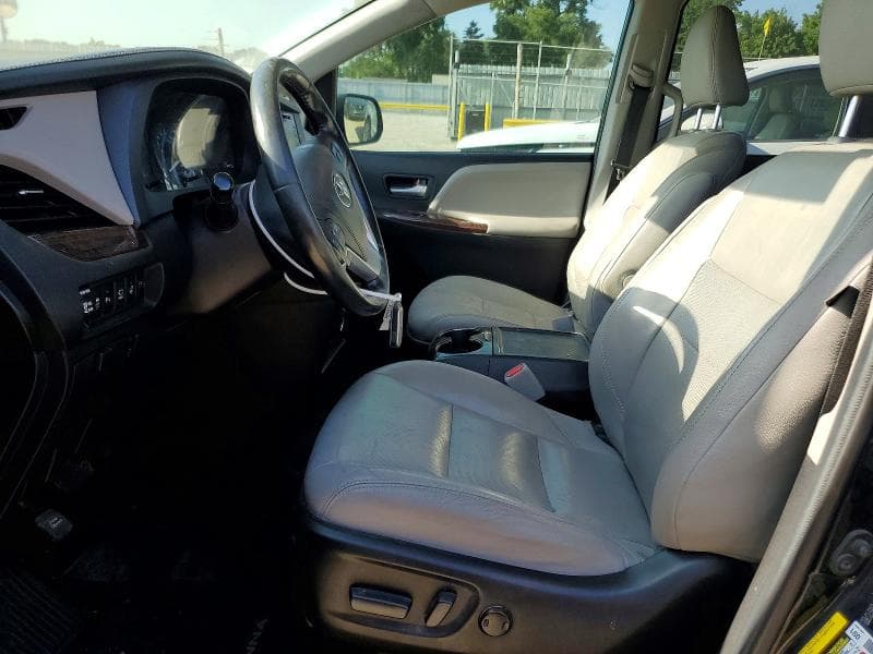 2018 TOYOTA SIENNA LIMITED PREMIUM 7-PASSENGER 7