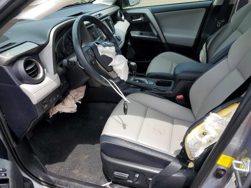 2017 TOYOTA RAV4 PLATINUM 7