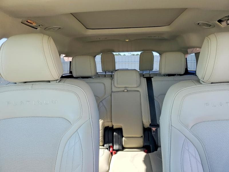 2017 FORD EXPLORER PLATINUM 10