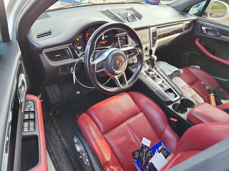 2018 PORSCHE MACAN 8