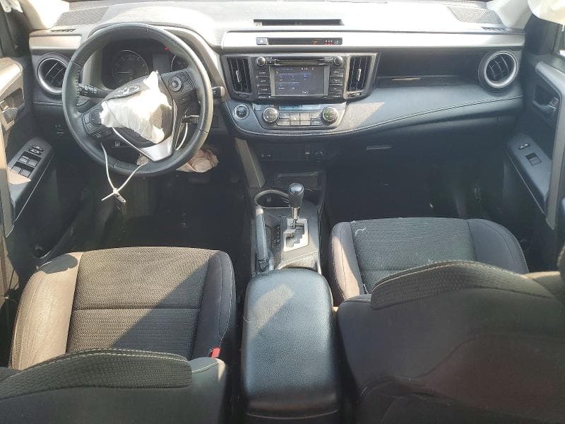 2017 TOYOTA RAV4 XLE 8