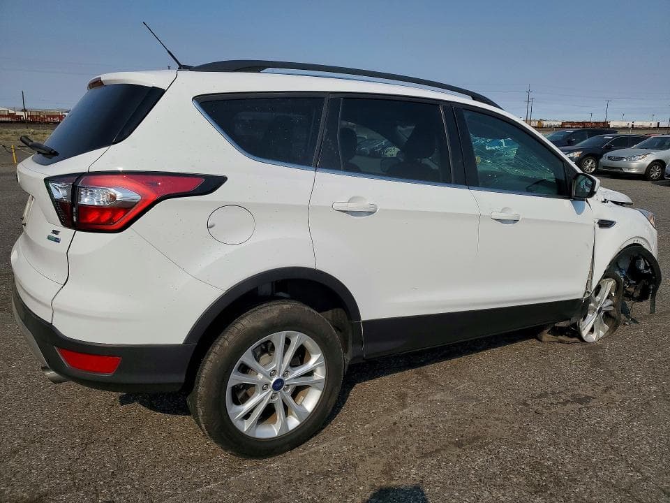 2018 FORD ESCAPE SE 3