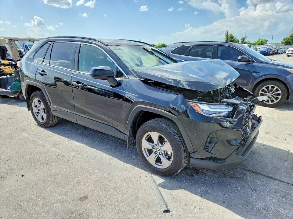 2025 TOYOTA RAV4 LE 4