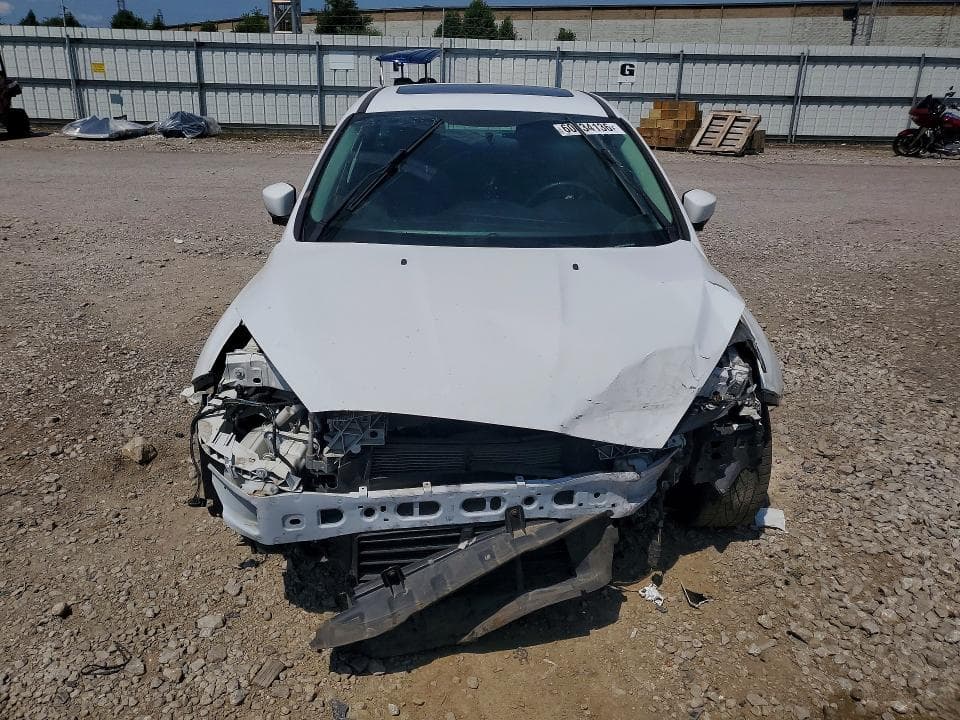 2017 FORD FOCUS SEL 5