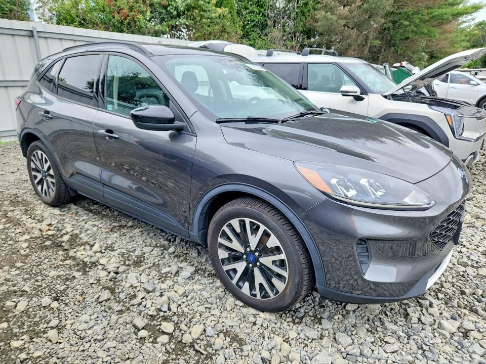 2020 FORD ESCAPE SE SPORT 4