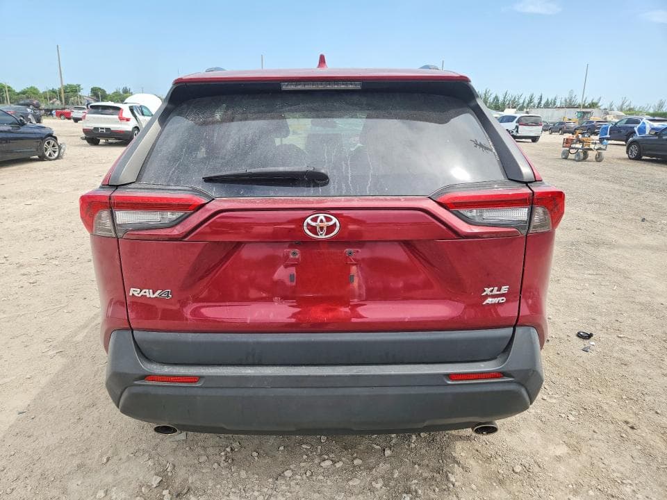 2019 TOYOTA RAV4 XLE 6