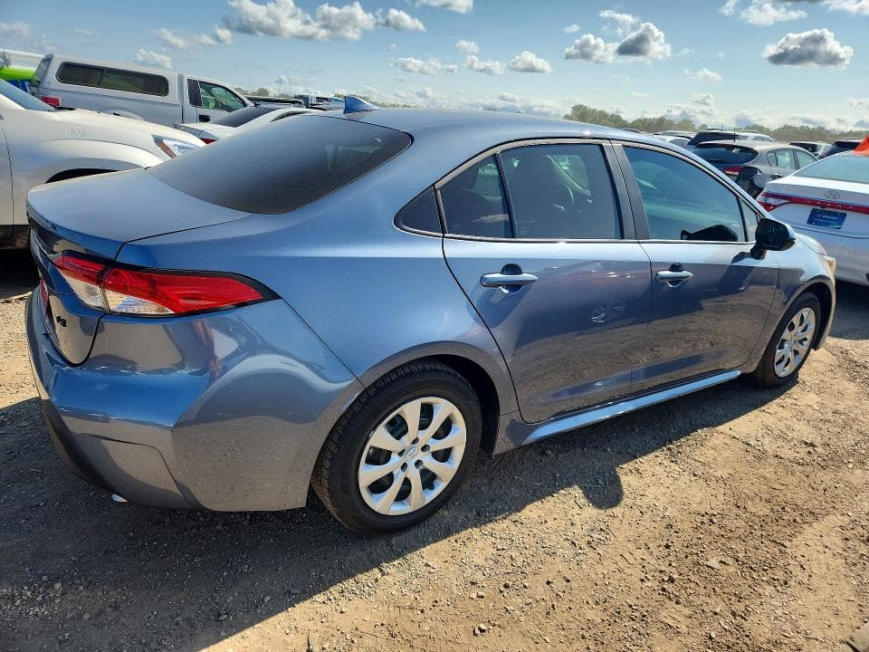 2026 TOYOTA COROLLA LE 3