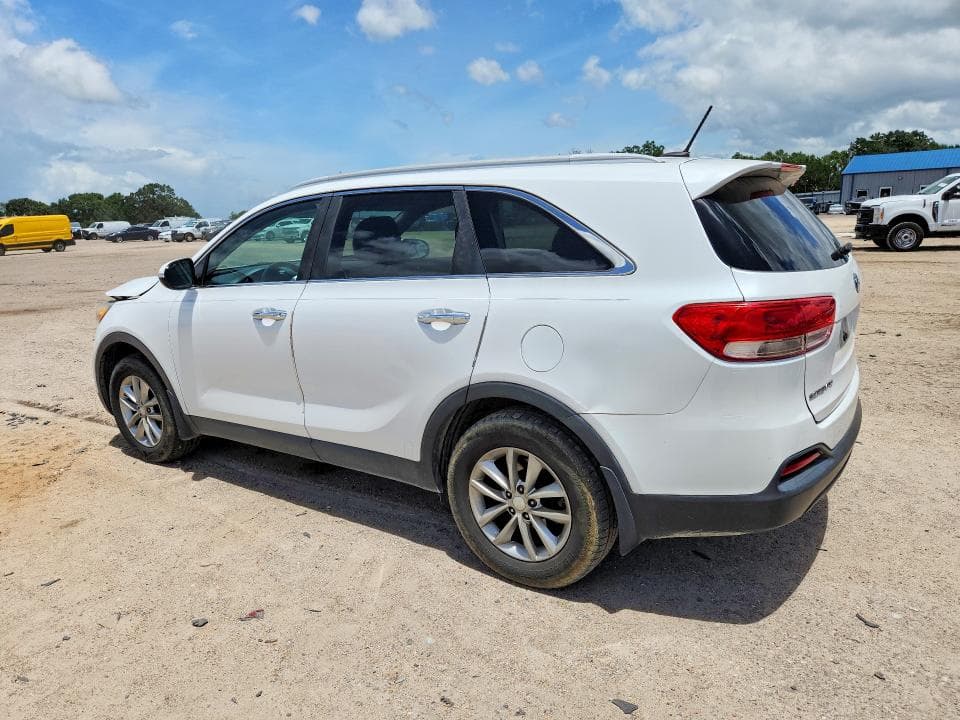 2017 KIA SORENTO LX 2