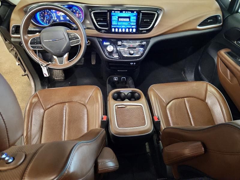 2017 CHRYSLER PACIFICA LIMITED 8