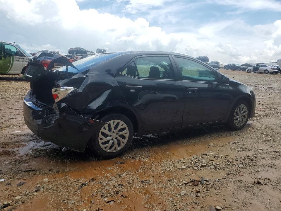 2018 TOYOTA COROLLA LE 3