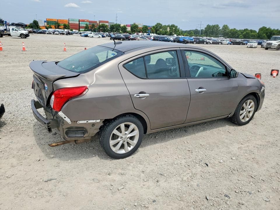 2017 NISSAN VERSA 1.6 SL 3